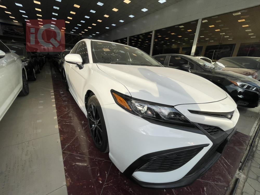 تۆیۆتا کامری